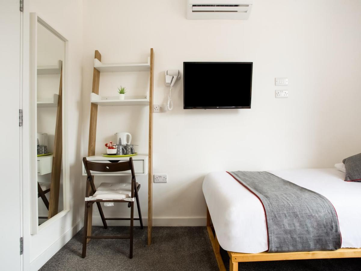 Oyo Mystay Inn ลอนดอน ภายนอก รูปภาพ