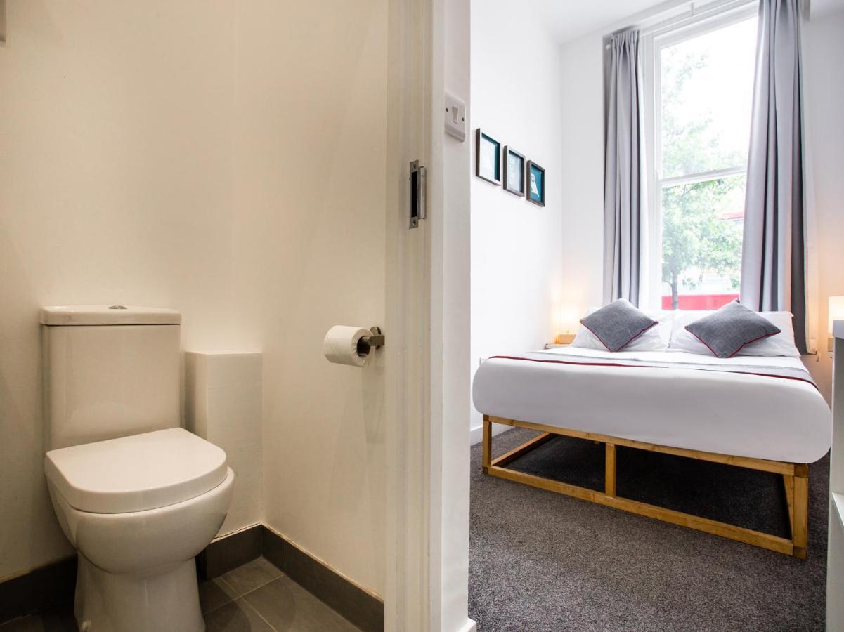 Oyo Mystay Inn ลอนดอน ภายนอก รูปภาพ