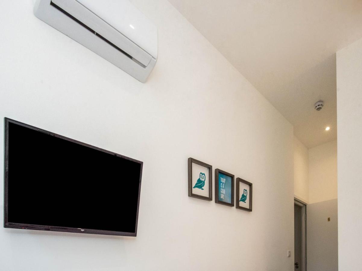 Oyo Mystay Inn ลอนดอน ภายนอก รูปภาพ